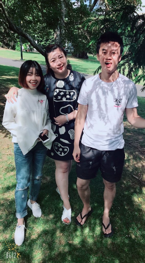 我现在每天都很充实 我很喜欢这所学校 它让我感到很温暖 Miura Languages International