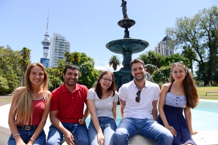 Auckland, Yeni Zelanda uluslararası arkadaşlarınızla arkadaş olun