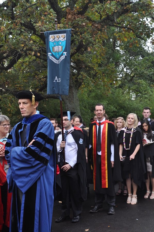 graduation-procession